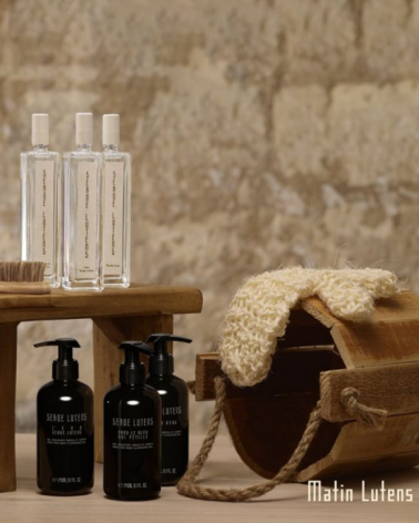 in-the-Blue-Who-Petille-Wasser-De-Duft-Serge-Lutens