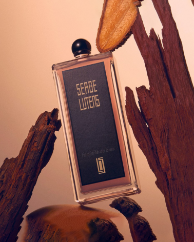 Parfum-créateur-Serge-Lutens-feminite-du-bois-Flacon