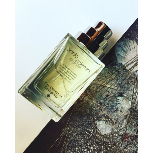 santo-incienso-parfum-the-different-company