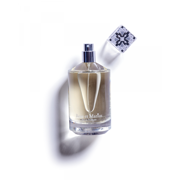 parfum-rose-et-marius-cezanne-spray-interieur-parisparfum
