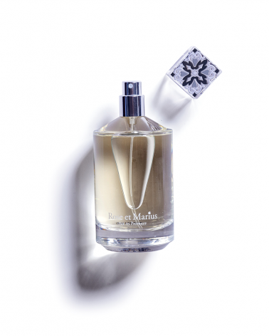 parfum-rose-et-marius-cezanne-spray-interieur-parisparfum