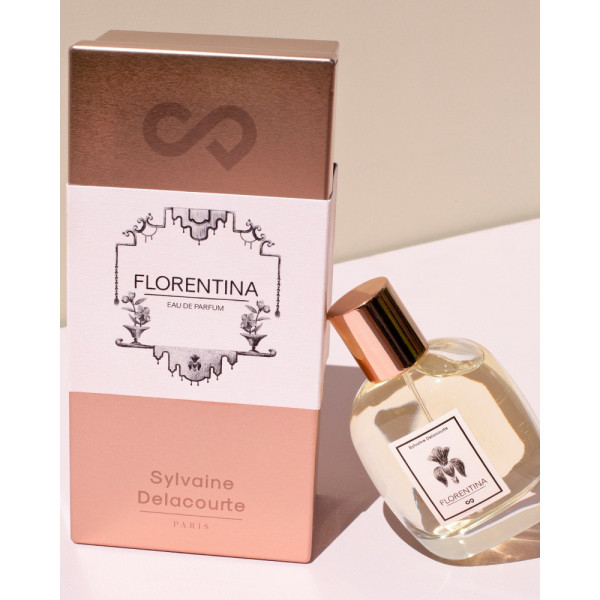 Kreative Duftstoffe_Florentina_bottle+case_parisparfumsfr