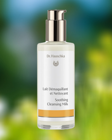 lait-demaquillant-nettoyant-naturel-dr-hauschka-parisparfumsfr