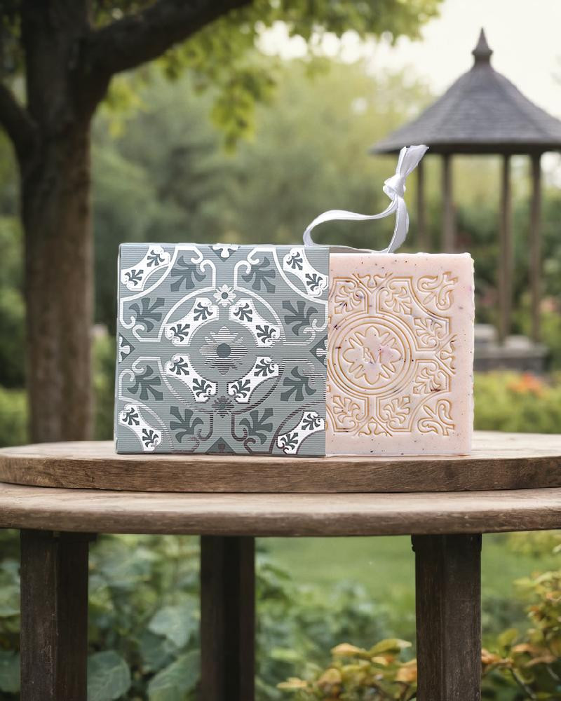 parfum-rose-et-marius-vin-rose-tonnelle-savon-parfume-parisparfum