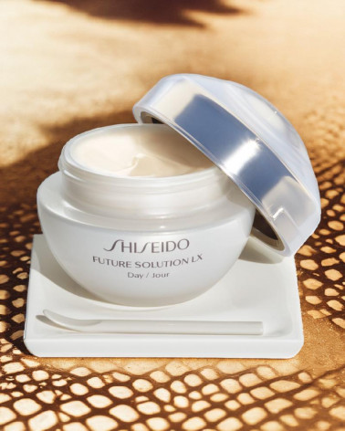 future-solution-creme-protection-totale-SPF20-shiseido-parisparfum