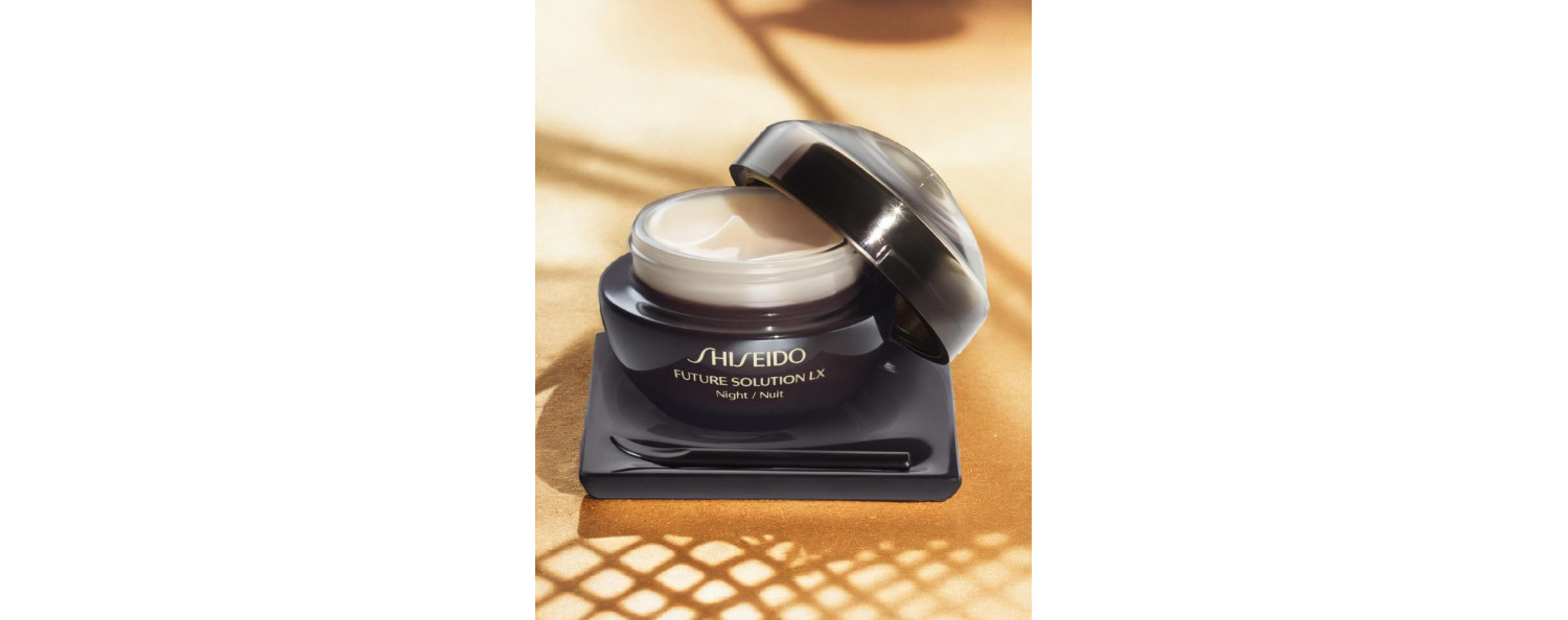 future-Solution-Total-Regenerating-Creme-Anti-Aging-Nacht-Shiseido-Parisparfum