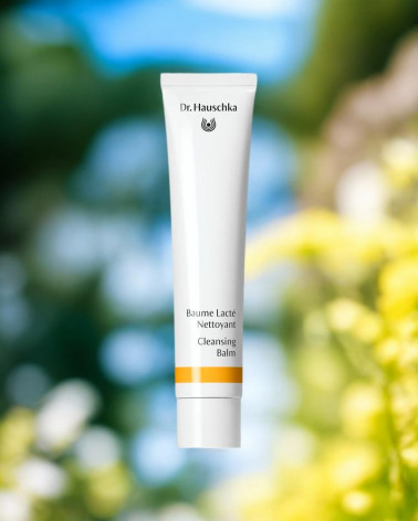 baume-lacte-nettoyant-dr-hauschka