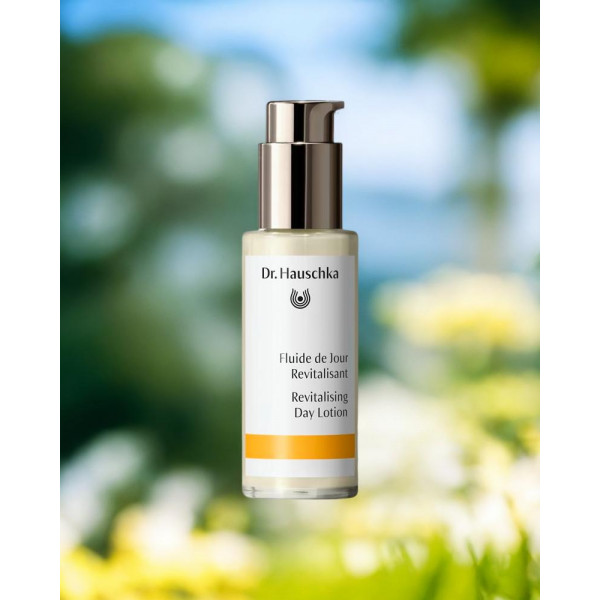 fluide-de-jour-revitalisant-dr-hauschka-parisparfum