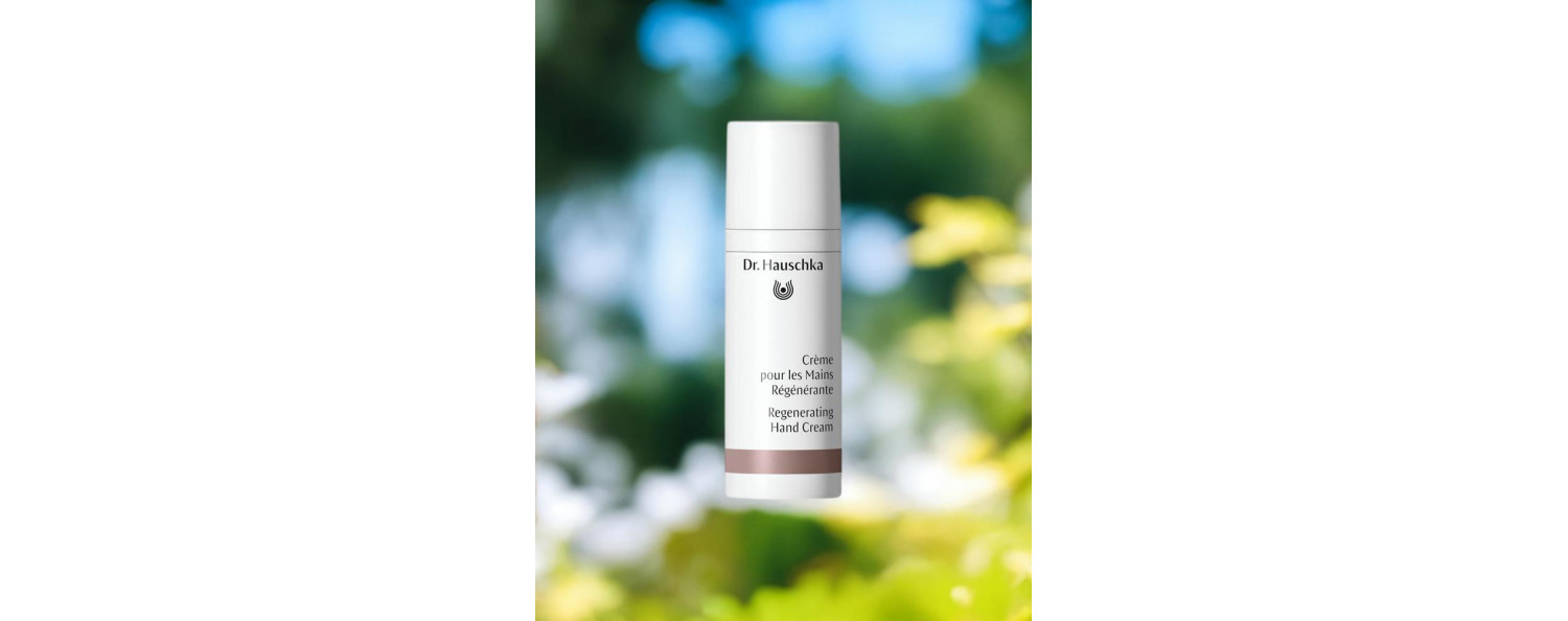 creme-mains-regenerante-lissante-dr-hauschka-parisparfum