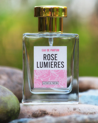 Rose-lumieres-Eau-de-parfum- Autour-du-Parfum