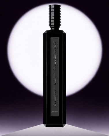 la-Beute-for-The-Schatten-Wasser-de-Duft-Serge-lutens