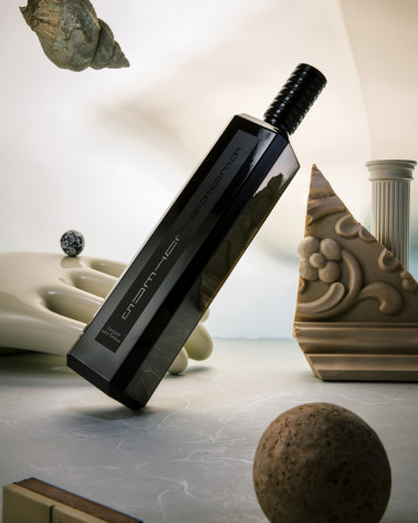 la-Beute-for-The-Schatten-Wasser-de-Duft-Serge-lutens