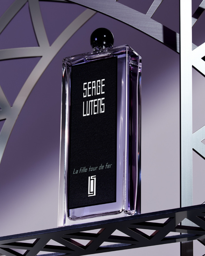 Girl Tour de Fer-Collection-noir Lutens