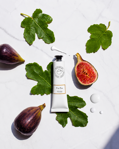 FIG_TEA_CREME_MAINS_NICOLAI_PARISPARFUMSFR