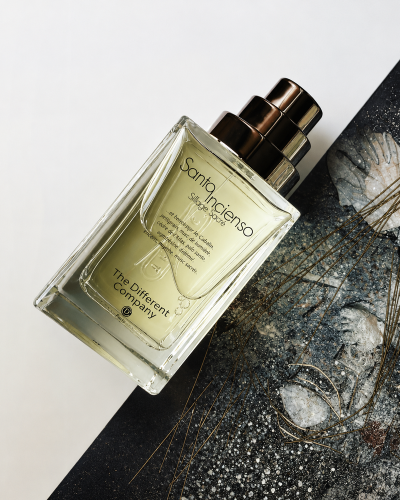 santo-incienso-parfum-the-diffrent-company