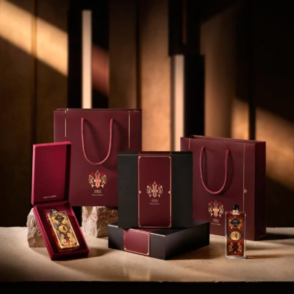 collection-United Des-lights, fragrance-Serge-lutens